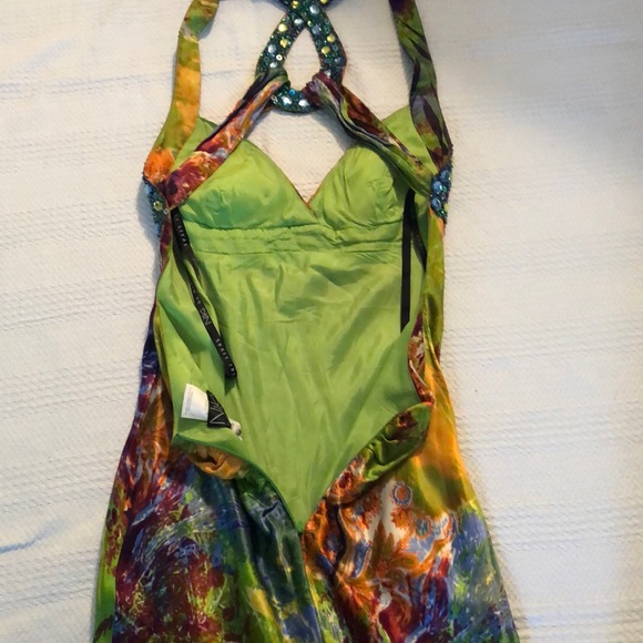 Niki Livas Prom dress - Picture 7 of 9